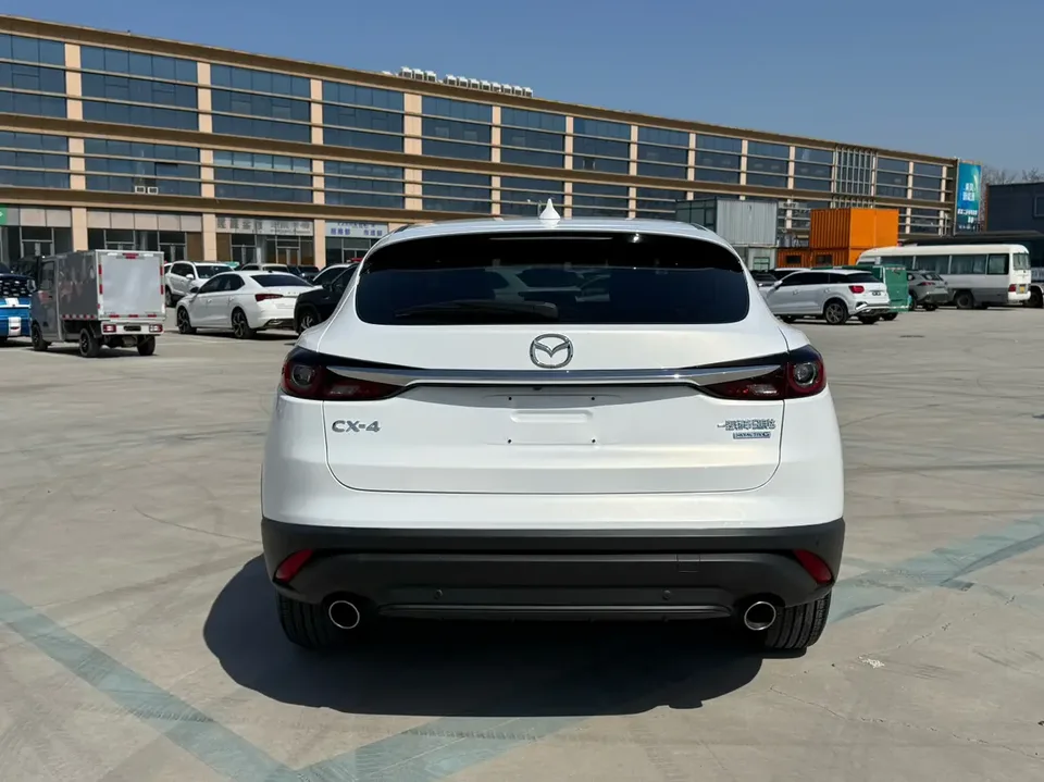 Mazda CX-4 CX-4 2021 Mazda CX-4 2021 2.0L 2WD Blue Sky Vibrant Edition 2023 — thumbnail 2