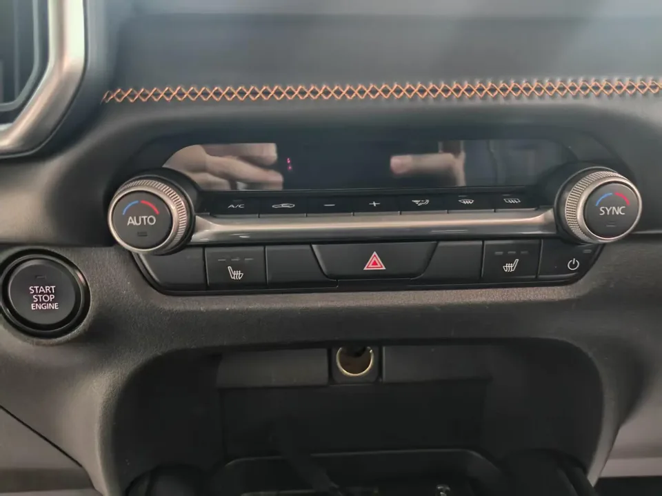 Mazda CX-50 OK 2.0L automatic safety version 2023 — миниатюра 4