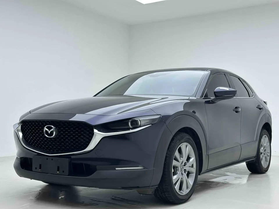 Mazda CX-30 Mazda CX-30 2021 2.0L Automatic Elegance 2022 — photo 1, buy with delivery to Moscow