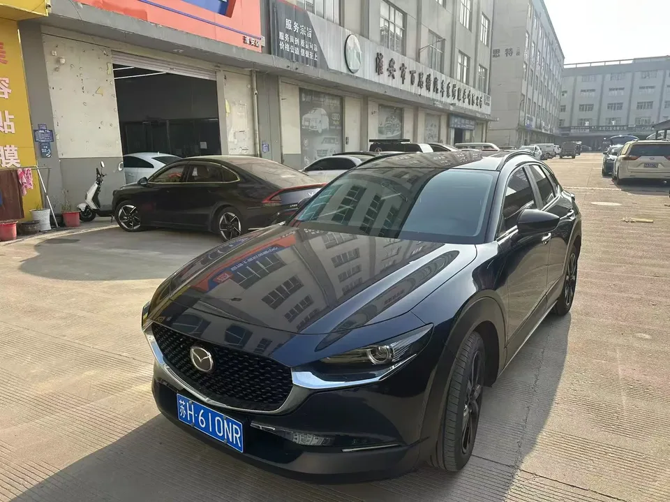 Mazda CX-30 Mazda CX-30 2022 2.0L Automatic Jiayue Edition 2023 — photo 1, buy with delivery to Moscow