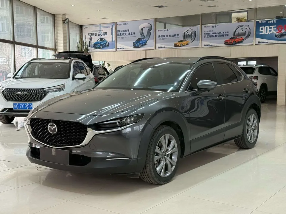 Mazda CX-30 Mazda CX-30 2022 2.0L Automatic Elegant Edition 2022 — photo 1, buy with delivery to Moscow