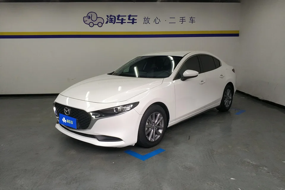 Mazda Axela Mazda3 Angkesela 2021 2.0L Automatic Quality Edition 2022 — photo 1, buy with delivery to Moscow