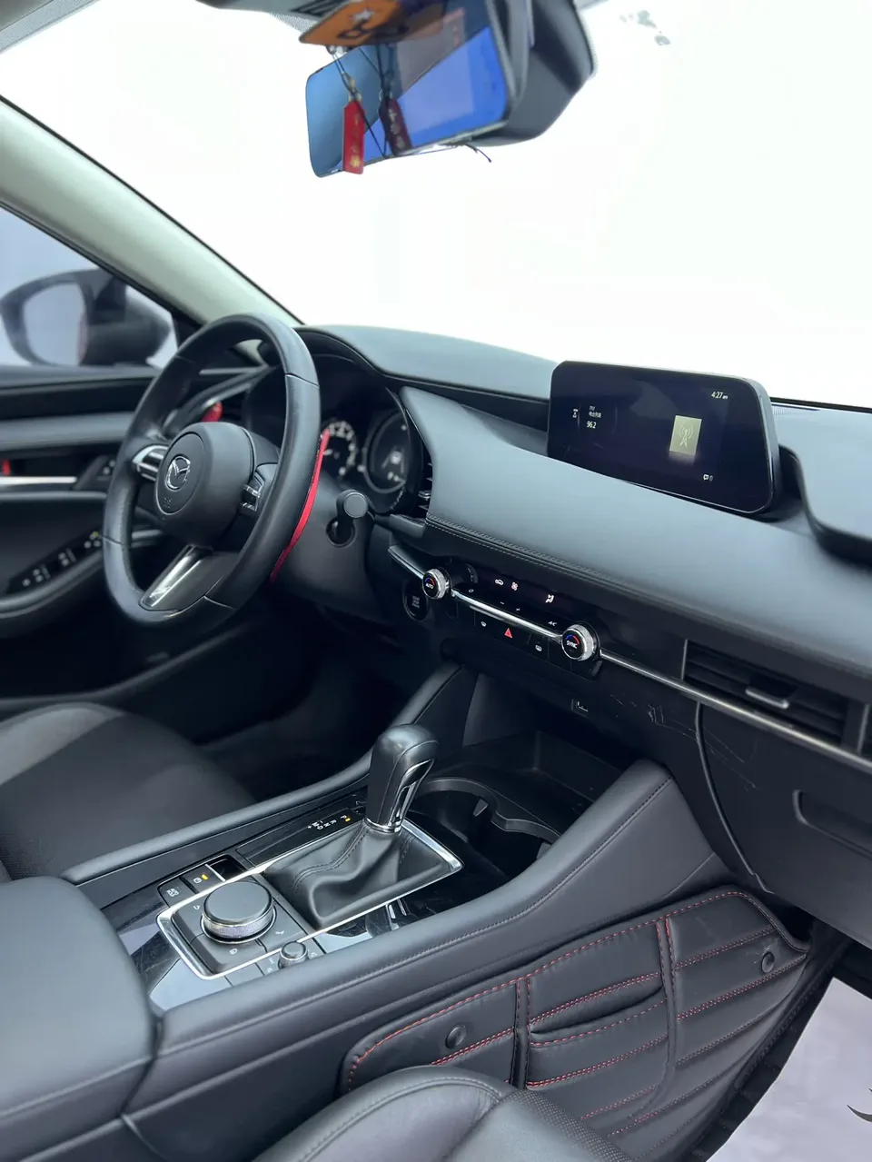 Mazda Axela Mazda3 Angkesela 2022 2.0L Automatic Premium Edition 2023 — thumbnail 4