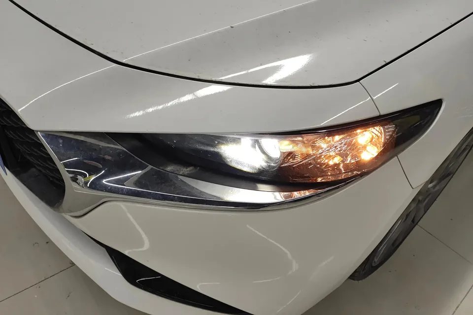 Mazda Axela Mazda3 2023 2.0L Automatic Quality Edition 2024 — thumbnail 2