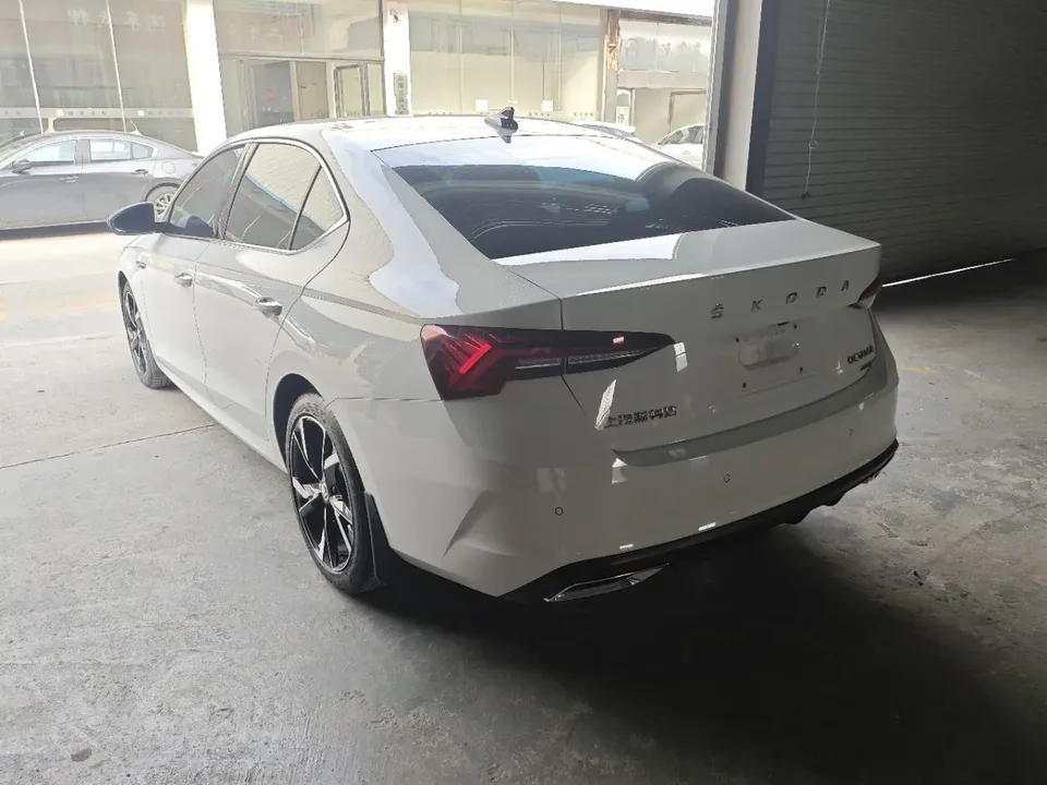Skoda Octavia Octavia 2023 PRO TSI280 DSG Premium Edition 2024 — thumbnail 4