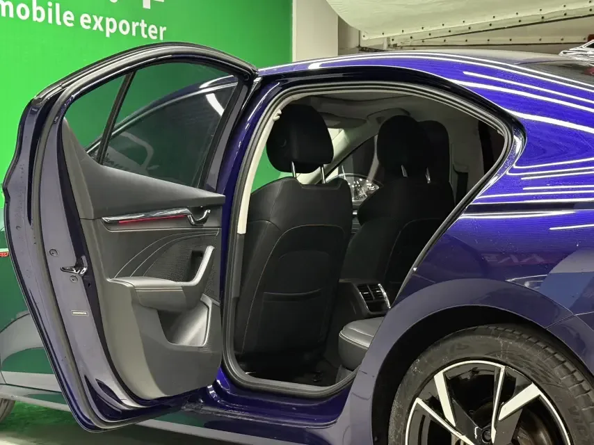 Skoda Octavia PRO TSI280 DSG Ultimate Edition 2022 — миниатюра 5