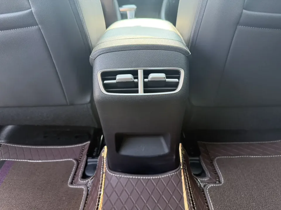 Hyundai Famous pictures 1.8L MPi CVT Elite Edition GLX 2023 — миниатюра 3