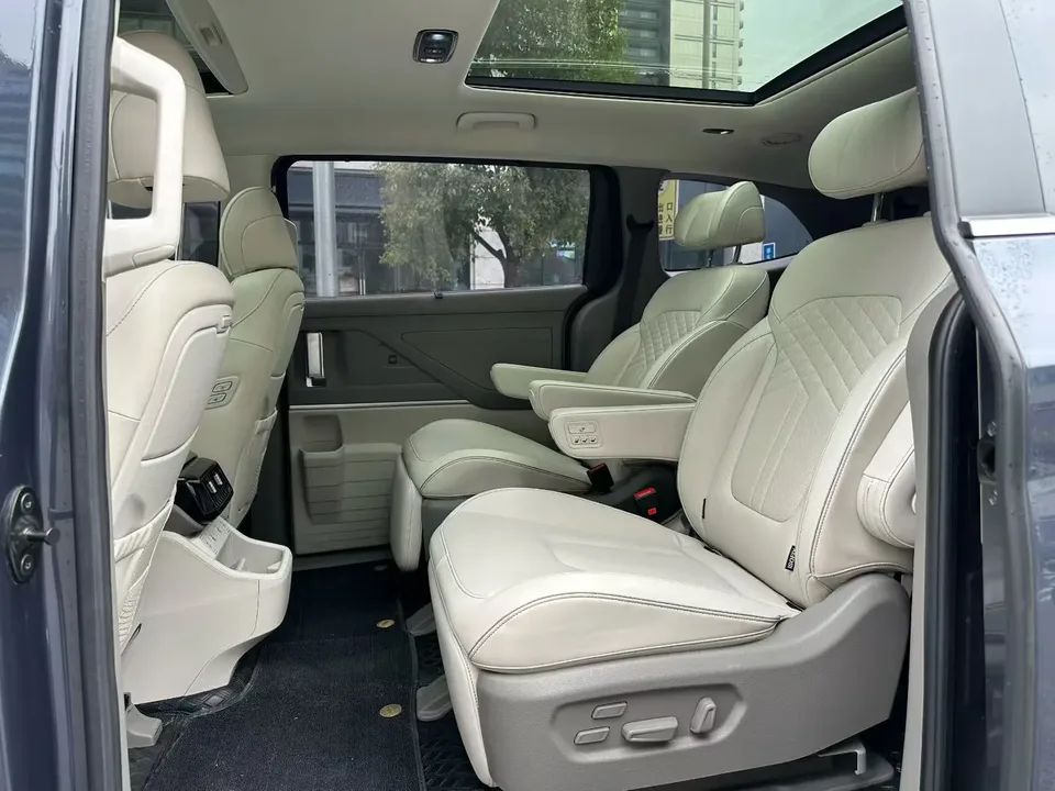 Hyundai Kustu 270TGDi Premium Edition LUX 2022 — миниатюра 3
