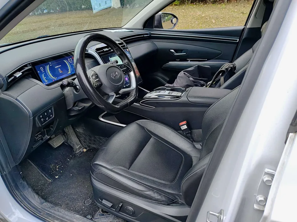 Hyundai tucson l Tucson 2023 Tucson L 1.5T LUX 2WD Premium Edition 2022 — миниатюра 3