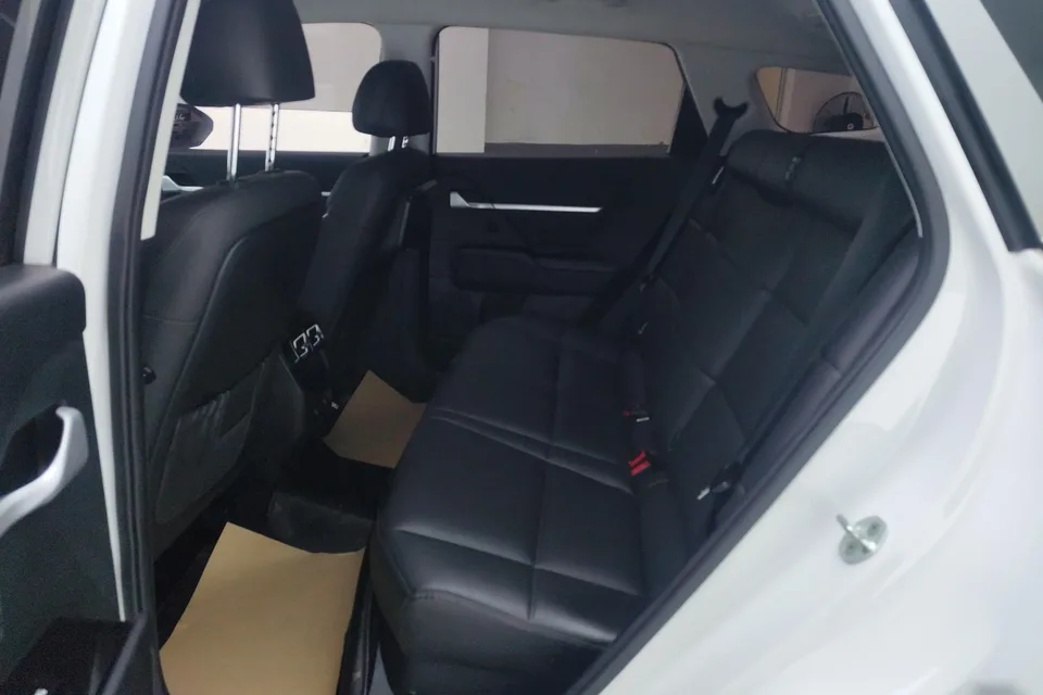 Hyundai ix35 Musa 2.0L Deluxe Edition DLX 2024 — миниатюра 4