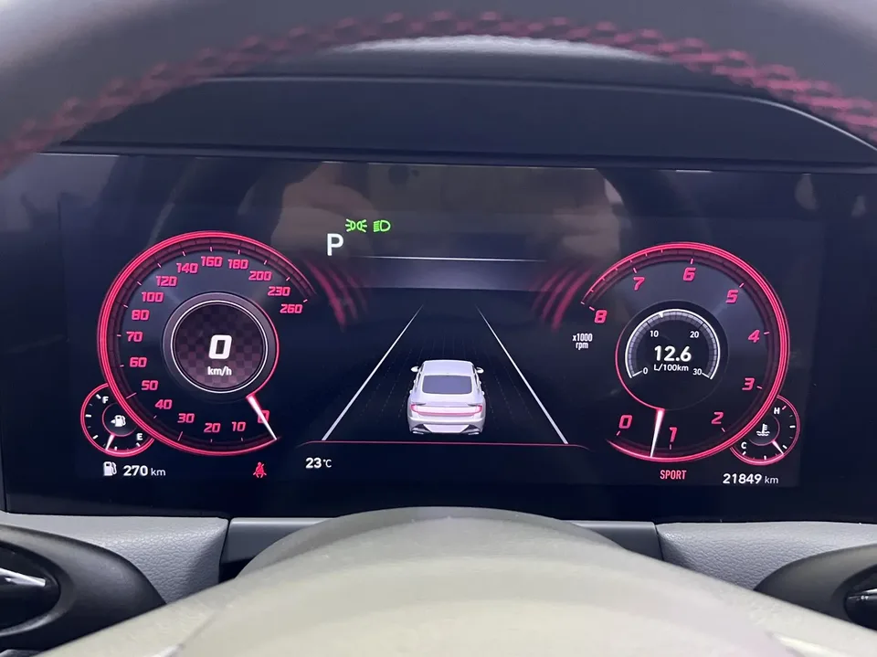 Hyundai Sonata 380TGDi 20th SE Automatic 20th Anniversary Edition 2022 — миниатюра 5