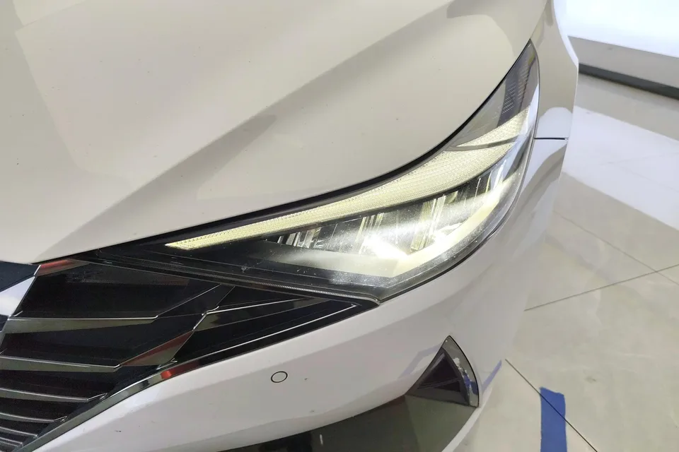 Hyundai Elantra Elantra 2021 1.5L CVT LUX Premium Edition 2022 — thumbnail 2