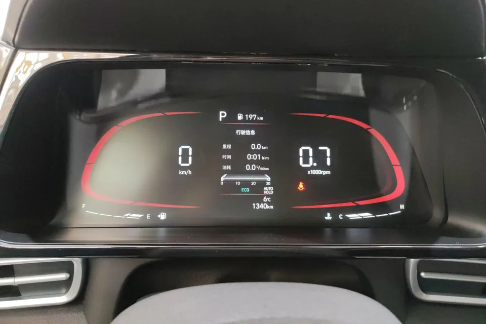 Hyundai Elantra 1.5L CVT GLX Elite Edition 2025 — миниатюра 4