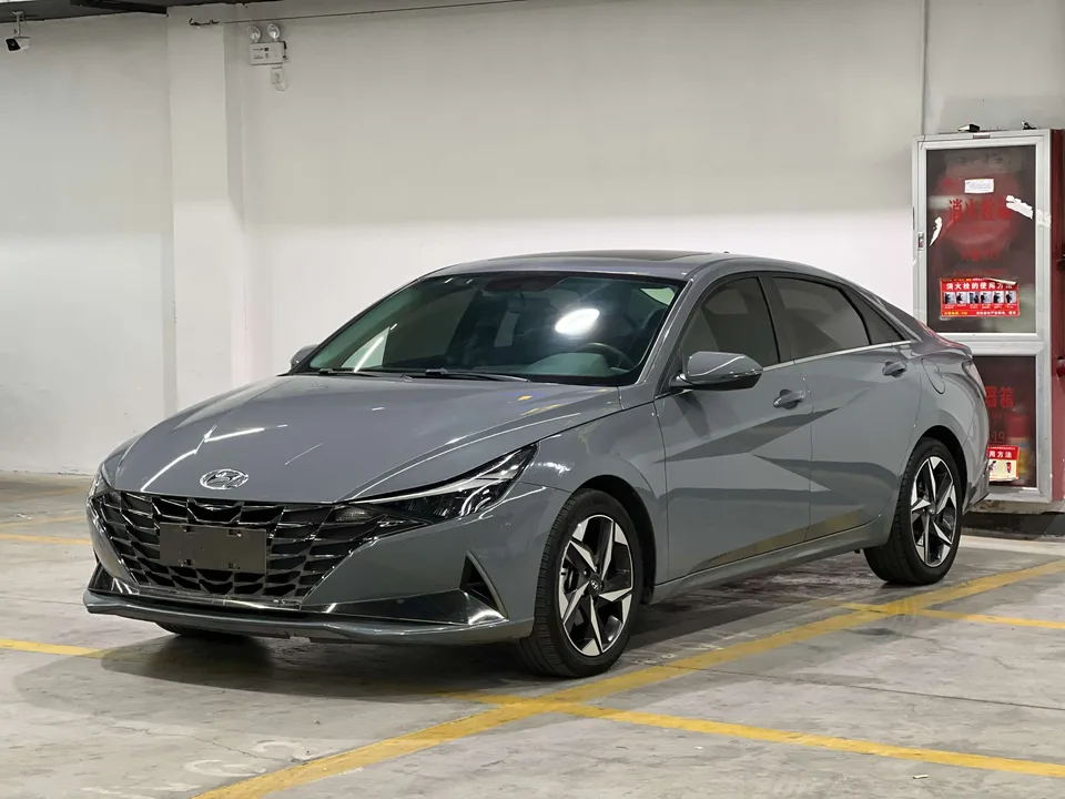 Hyundai Elantra 2023