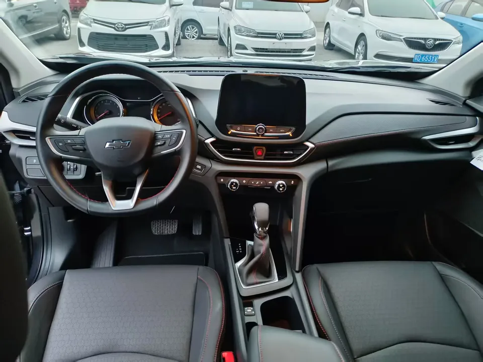 Chevrolet Volando light hybrid Redline 530T indulgent version (5+2 models) 2023 — миниатюра 3