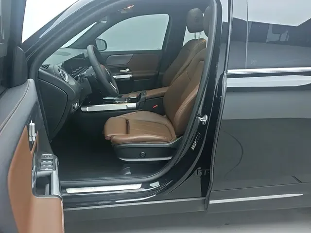 Mercedes-Benz GLB-Class Mercedes-Benz GLB 2022 GLB 200 Dynamic 2022 — миниатюра 5