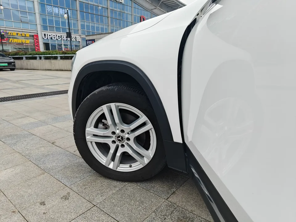 Mercedes-Benz GLB-Class Mercedes-Benz GLB 2023 GLB 200 Fashion Edition 2023 — миниатюра 3