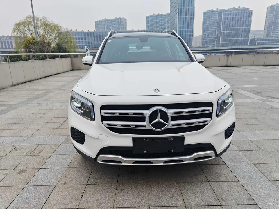 Mercedes-Benz GLB-Class 2023