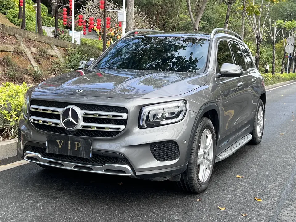 Mercedes-Benz GLB-Class 2023