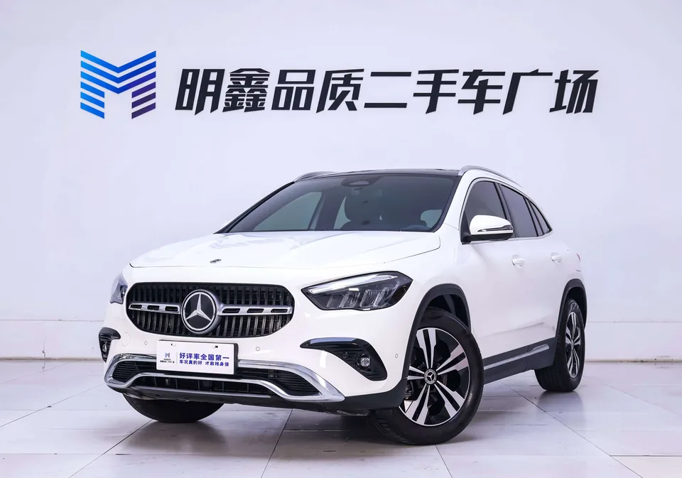Mercedes-Benz GLA 2024