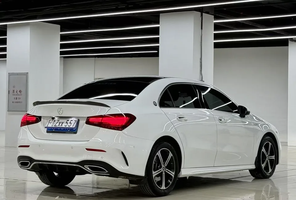 Mercedes-Benz Klasa A Mercedes Benz A Class 2023 Mercedes-Benz A-Class 2023 A 200 L Sports Sedan Fashion Edition 2024 — thumbnail 2