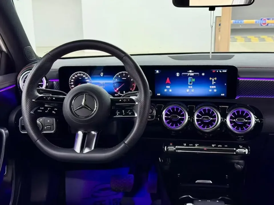 Mercedes-Benz Klasa A Mercedes Benz A Class 2023 Mercedes-Benz A-Class 2023 A 200 L Sports Sedan Fashion Edition 2024 — thumbnail 3