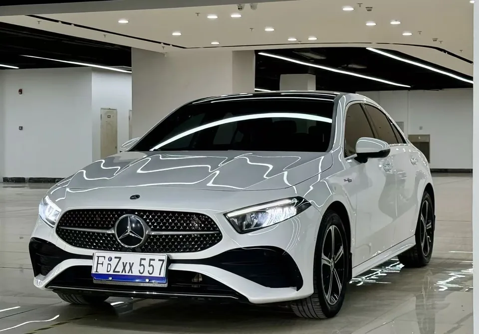 Mercedes-Benz Mercedes Benz A Class 2024