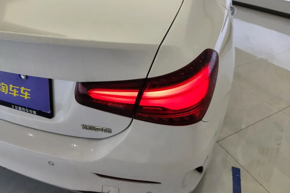 Mercedes-Benz Mercedes Benz A Class Mercedes-Benz A-Class 2023 A 200 L Sports Sedan Fashion Edition 2024 — миниатюра 4