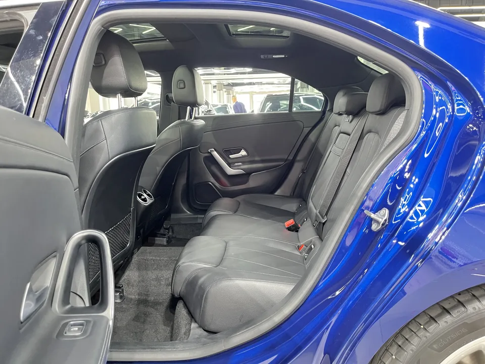 Mercedes-Benz Mercedes Benz A Class second facelift A 200 L sports sedan fashion version 2023 — миниатюра 3