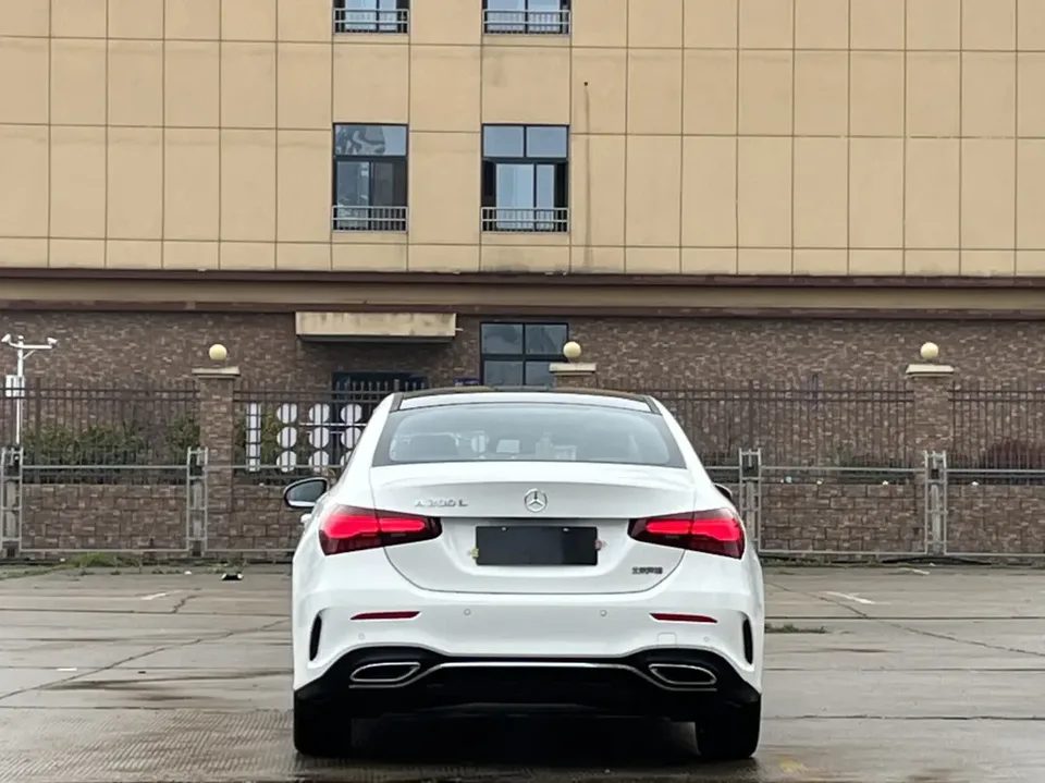 Mercedes-Benz Mercedes Benz A Class Mercedes-Benz A-Class 2024 A 200 L Fashion Edition 2024 — миниатюра 4