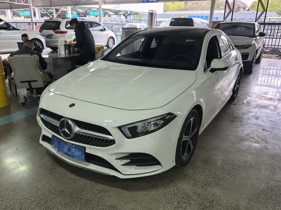 Mercedes-Benz Mercedes Benz A Class 2022