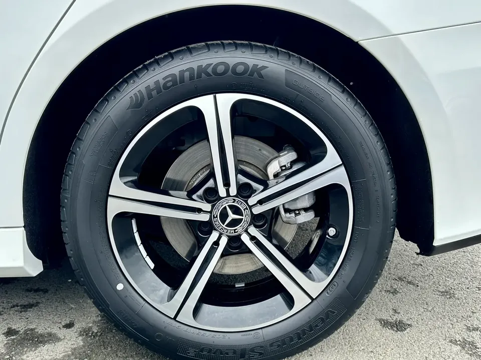 Mercedes-Benz Mercedes Benz A Class Mercedes-Benz A-Class 2023 A 200 L Sports Sedan Fashion Edition 2023 — миниатюра 5
