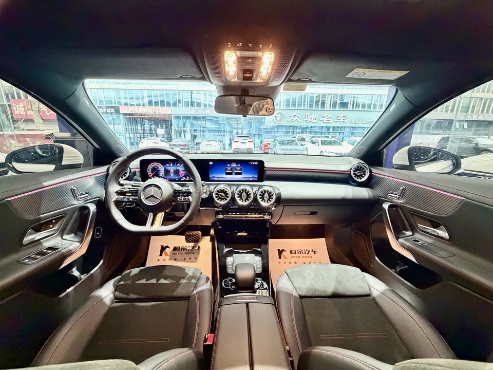 Mercedes-Benz Mercedes Benz A Class Mercedes-Benz A-Class 2023 A 200 L Sports Sedan Fashion Edition 2023 — миниатюра 4