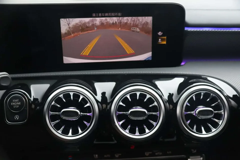 Mercedes-Benz Mercedes Benz A Class Mercedes-Benz A-Class 2022 A 180 L 2022 — миниатюра 4