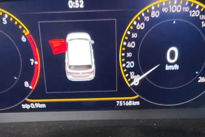 Volkswagen Explore the shadows 200TSI DSG Yuezhi Connected Edition 2023 — миниатюра 3