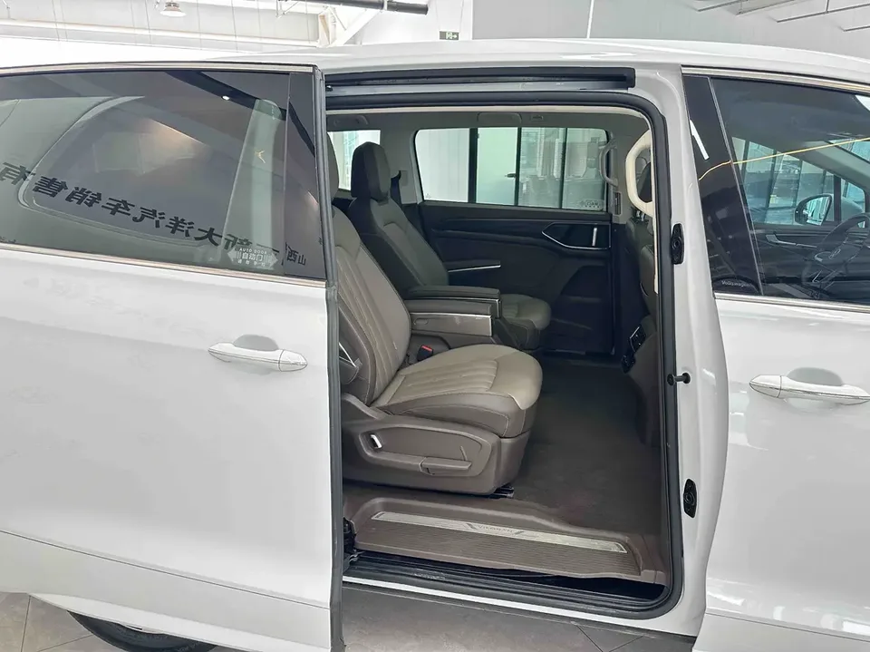Volkswagen Weiran Weiran 2024 330TSI Deluxe Edition 2023 — миниатюра 5