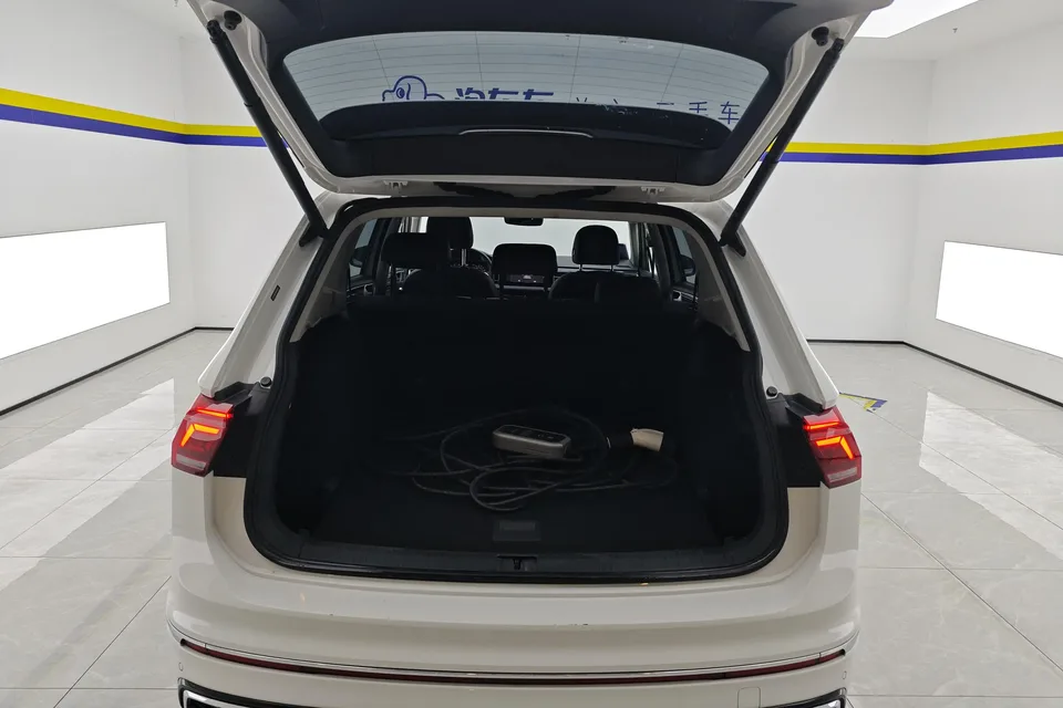 Volkswagen Tiguan L PHEV Tiguan L PHEV 2022 430PHEV plug-in hybrid flagship version 2022 — миниатюра 5