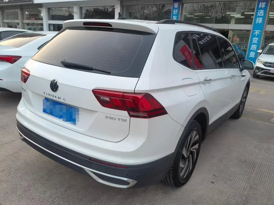 Volkswagen Tiguan L Tiguan L 2022 330TSI Automatic 2WD Comfort Edition 2022 — миниатюра 2