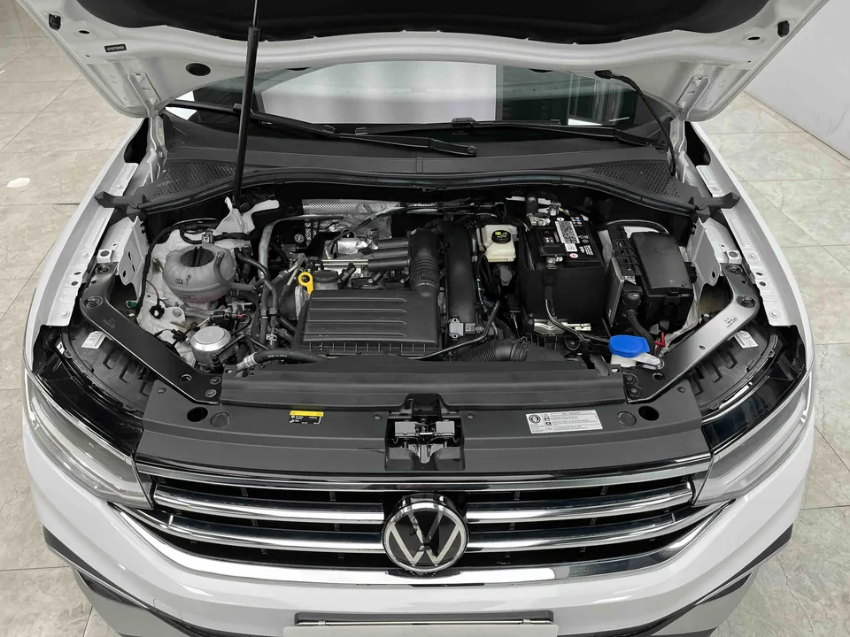 Volkswagen Tiguan L Tiguan L 2023 280TSI Chaochuang Limited Edition 2022 — миниатюра 2