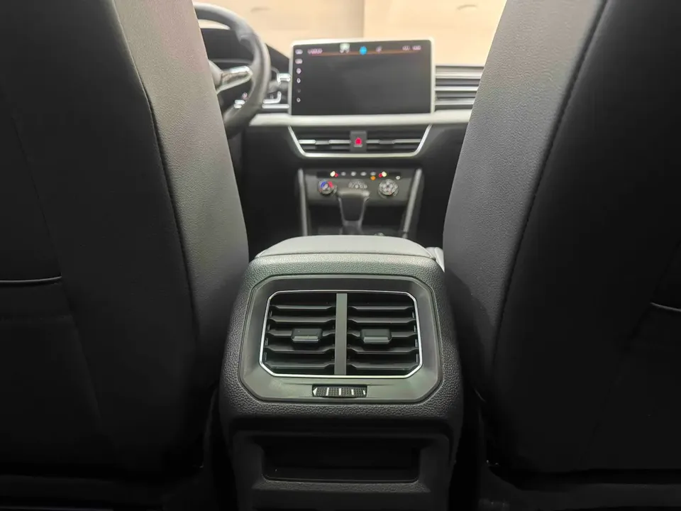 Volkswagen Tiguan L Tiguan L 2023 280TSI Chaochuang Limited Edition 2022 — миниатюра 3
