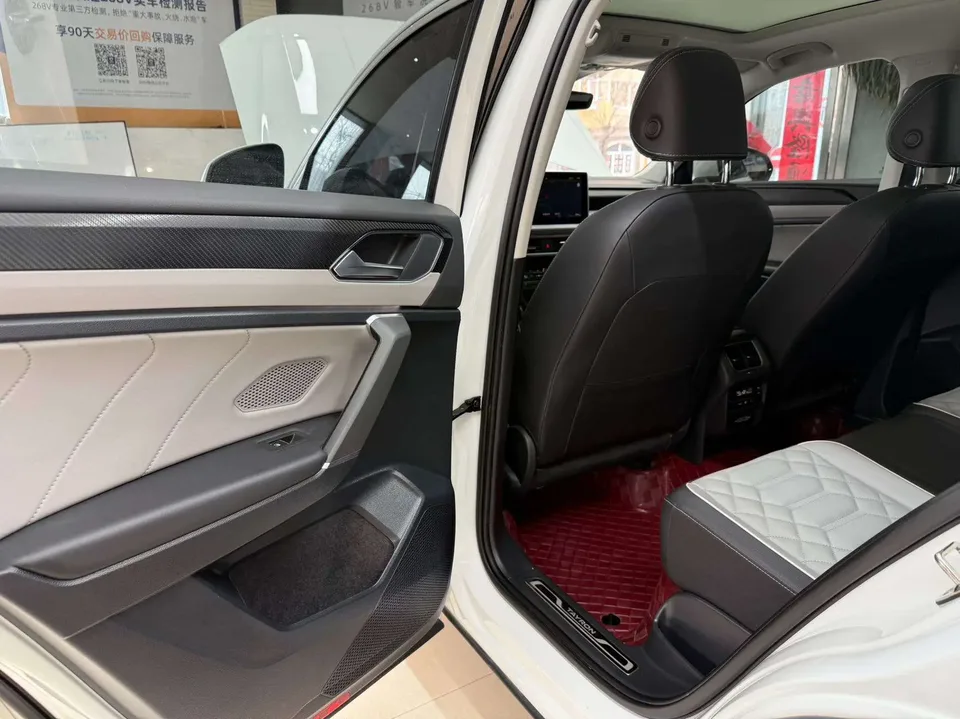 Volkswagen Tayron Tanyue 2023 280TSI 2WD Luxury Plus Advanced Edition 2023 — миниатюра 3