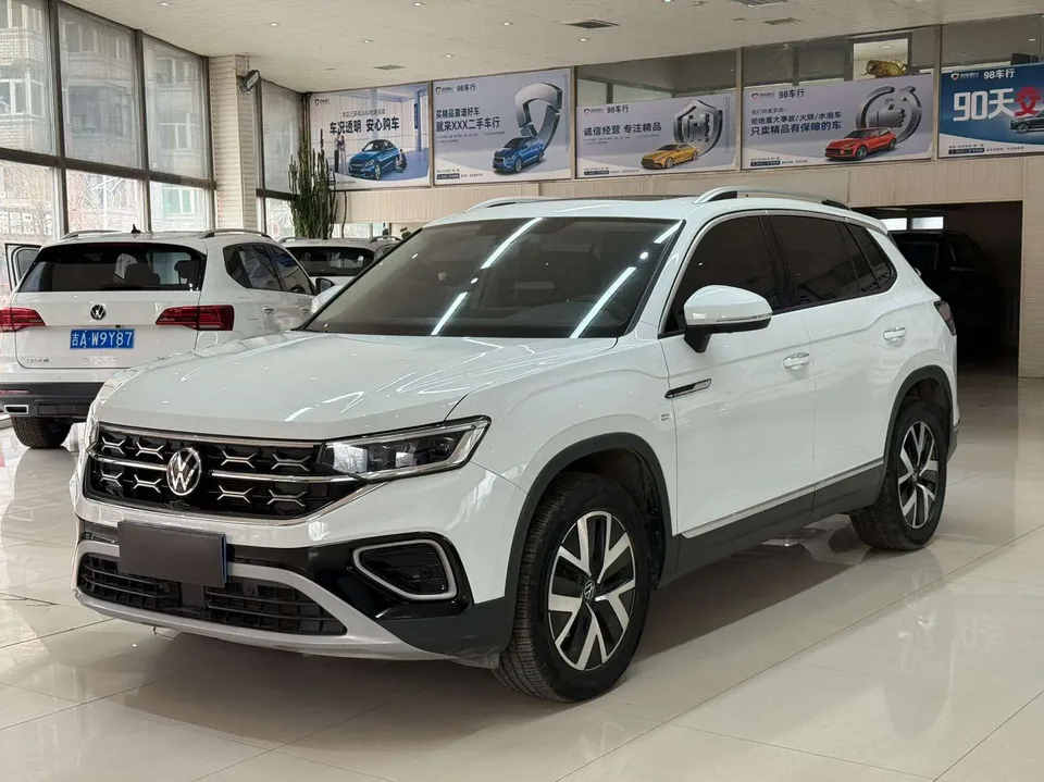 Volkswagen Tayron Tanyue 2023 280TSI 2WD Luxury Plus Advanced Edition 2023 — фото 1, купить с доставкой в Москву