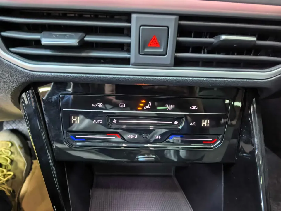 Volkswagen Tayron Tanyue 2023 280TSI 2WD Luxury Plus Advanced Edition 2023 — миниатюра 4