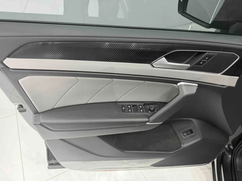 Volkswagen Tayron Tanyue 2023 280TSI 2WD Luxury Plus Advanced Edition 2022 — миниатюра 3