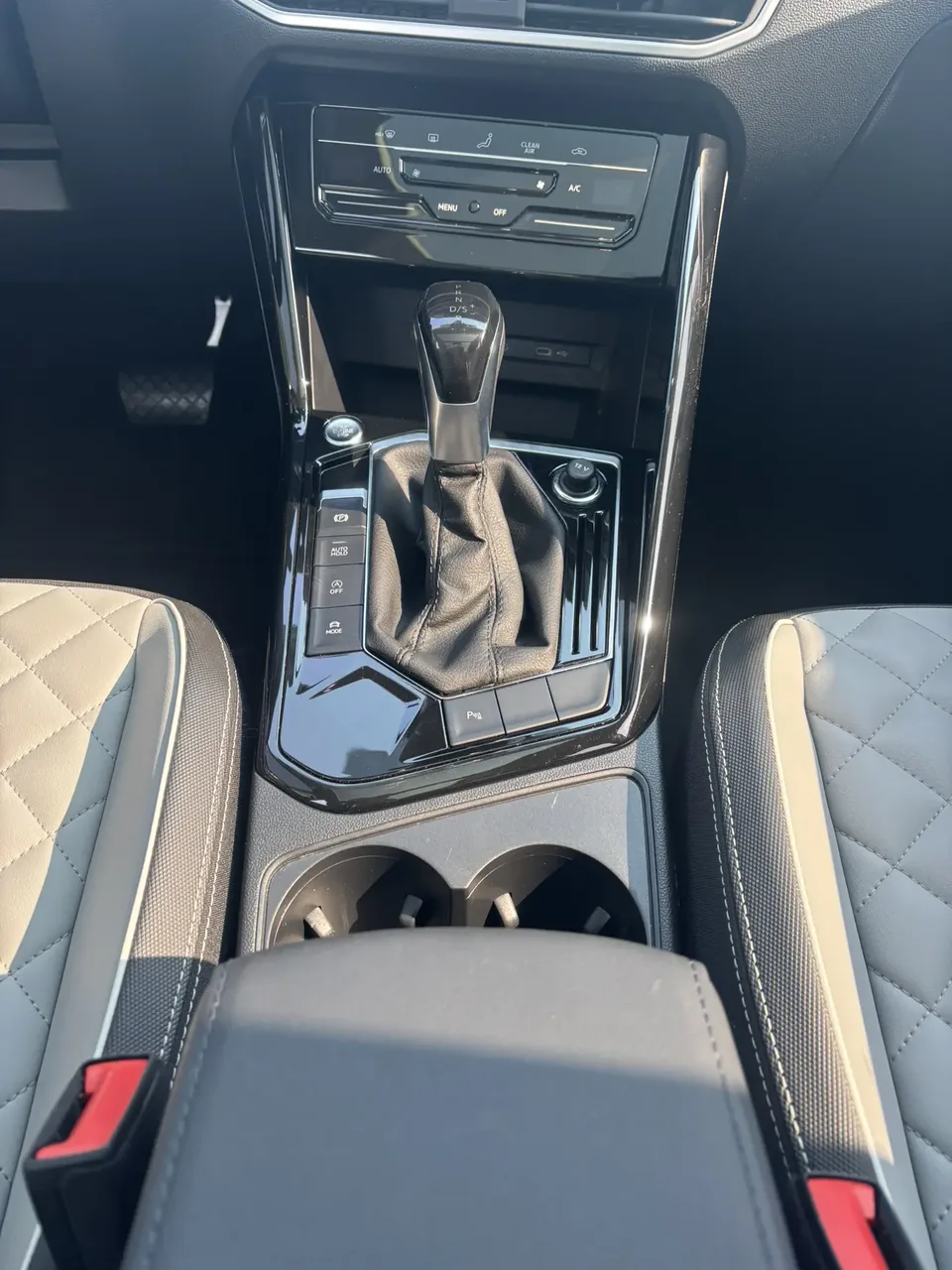 Volkswagen Tayron Tanyue 2023 280TSI 2WD Luxury Plus Advanced Edition 2022 — миниатюра 4