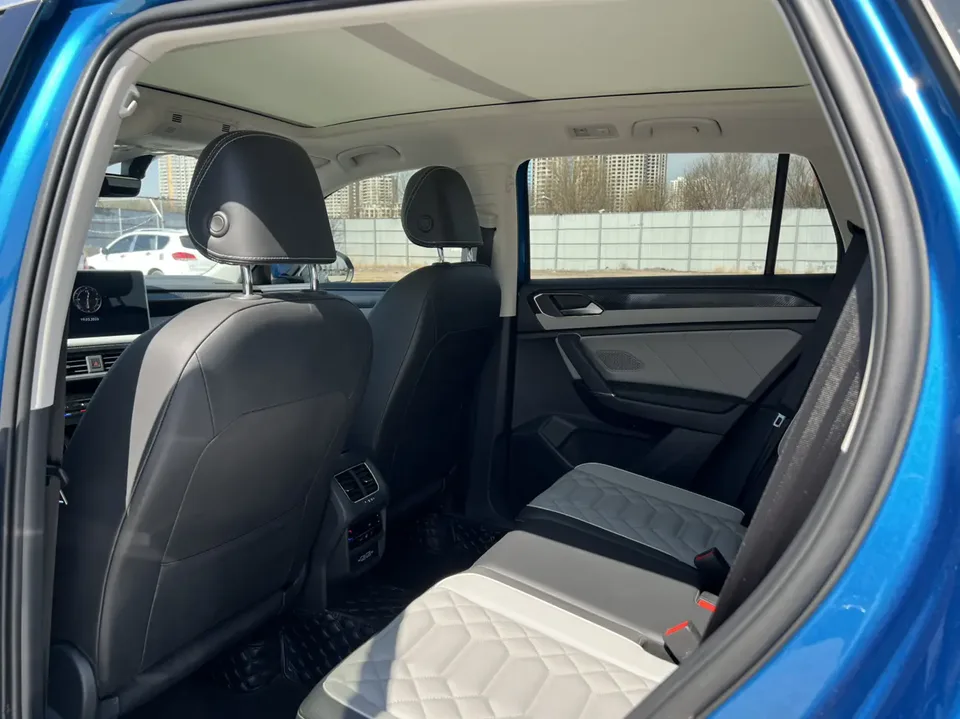 Volkswagen Tayron Tanyue 2023 280TSI 2WD Luxury Plus Advanced Edition 2023 — миниатюра 4