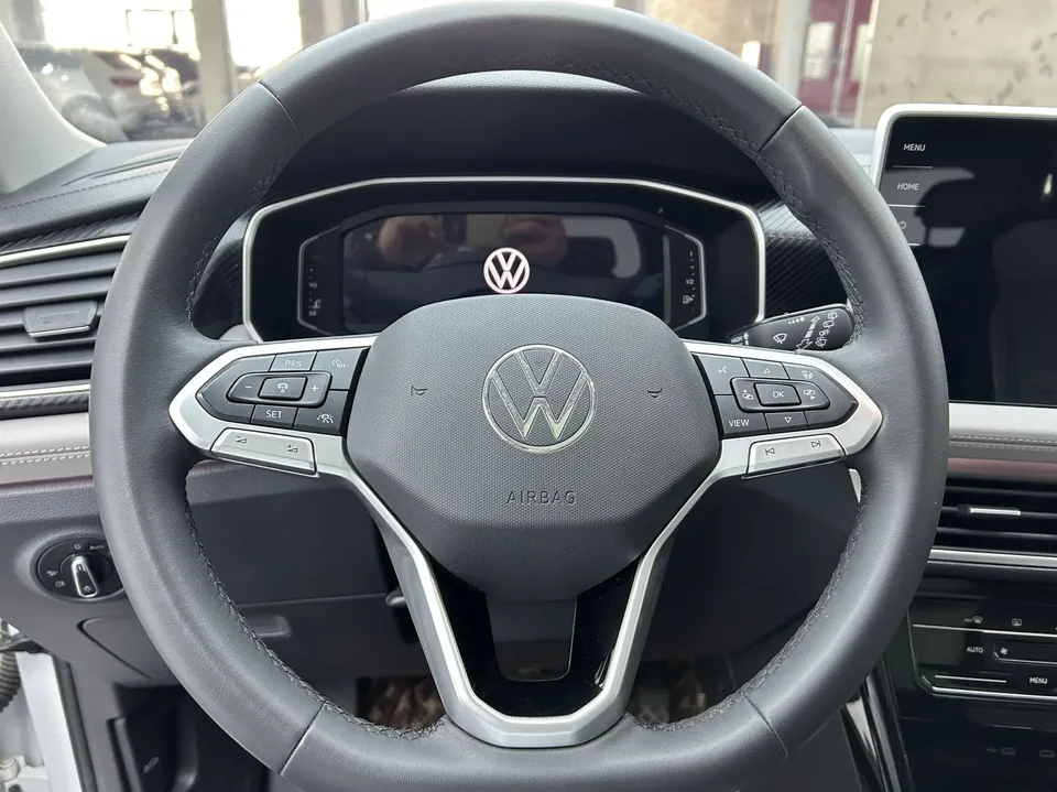 Volkswagen Tayron Tanyue 2023 280TSI 2WD Luxury Plus Advanced Edition 2022 — миниатюра 5