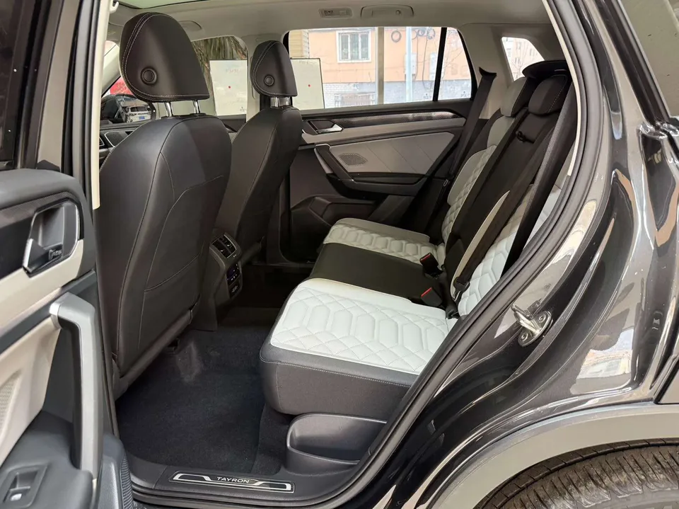 Volkswagen Tayron Tanyue 2023 280TSI 2WD Luxury Plus Advanced Edition 2022 — миниатюра 5
