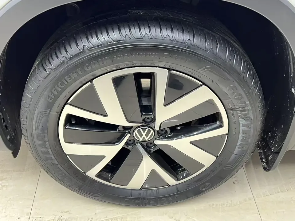 Volkswagen Tayron Tanyue 2023 280TSI 2WD Luxury Plus Advanced Edition 2022 — миниатюра 4