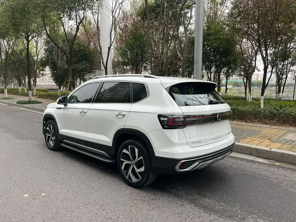 Volkswagen Tharu 300TSI 2WD Full Moon Edition 2023 — миниатюра 2
